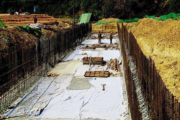 杭新景高速公路開(kāi)化段建設(shè)工程扎實(shí)推進(jìn)